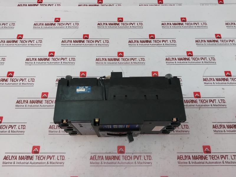 Terasaki Electric Xs400Cs Tembreak Circuit Breaker Ac690V 350A 200-480V 50/60Hz