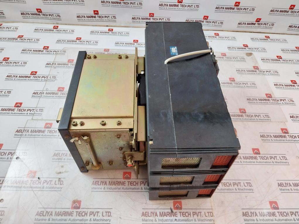 Terasaki Tembreak Tl-800F 3 Pole Circuit Breaker W/ Tmc9B Motor Operator 700A