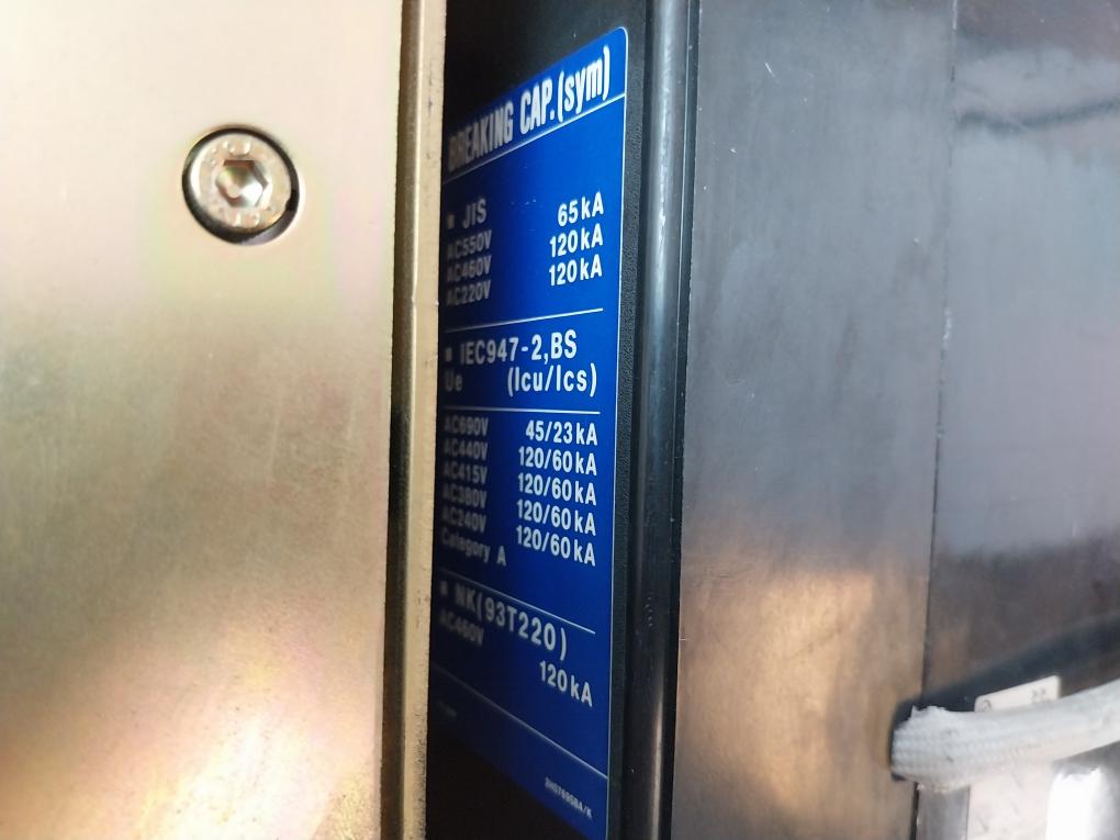 Terasaki Tembreak Tl-800F 3 Pole Circuit Breaker W/ Tmc9B Motor Operator 700A