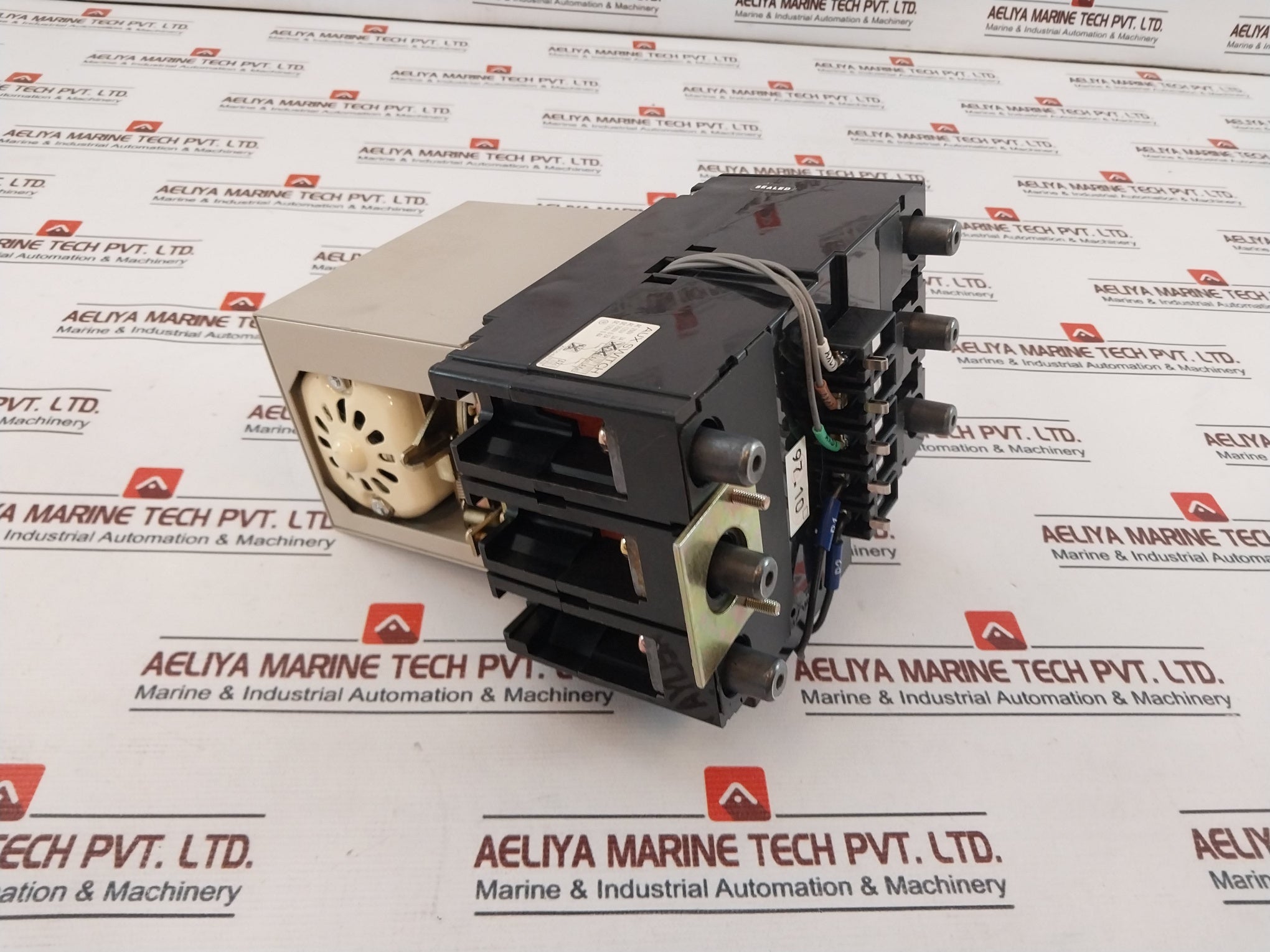 Terasaki Tembreak Xs225Ns Circuit Breaker W/ Motor Operator Uvt Controller 225A