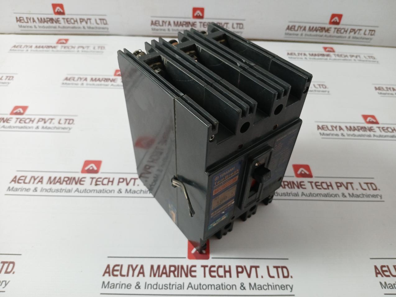 Terasaki Tl-100F Tembreak Molded Case Circuit Breaker 3 Pole Ac220V 120Ka 1550A