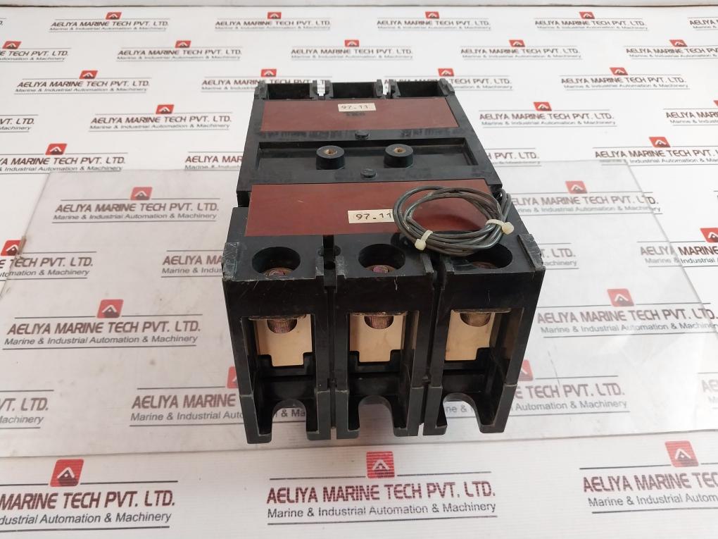 Terasaki Tl-400E Tembreak Circuit Breaker 3 Pole 300A