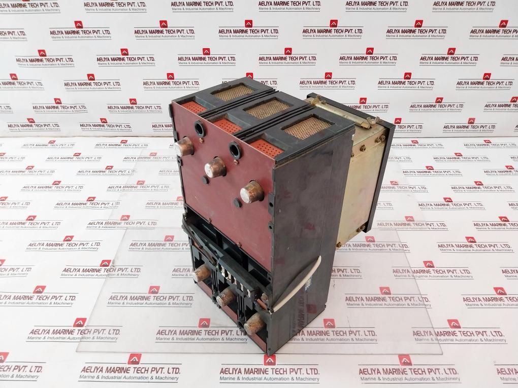 Terasaki Tl-600F Circuit Breaker With Tmc 9B Motor Operator 500A Ac690V 60Hz