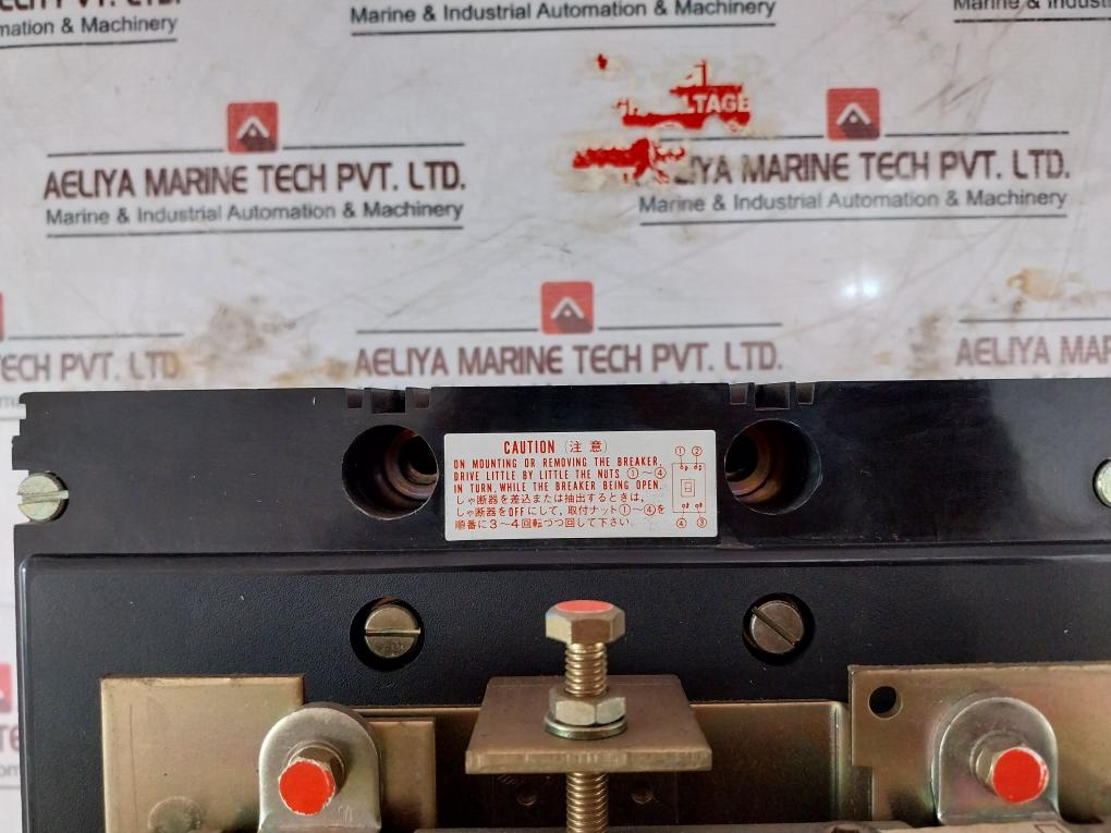 Terasaki Tl-600F Circuit Breaker With Tmc 9B Motor Operator 500A Ac690V 60Hz