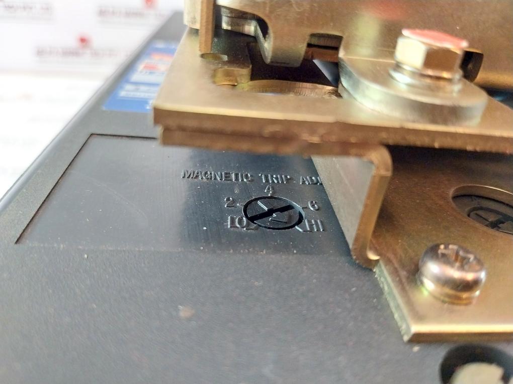 Terasaki Tl-600F Circuit Breaker With Tmc 9B Motor Operator 500A Ac690V 60Hz