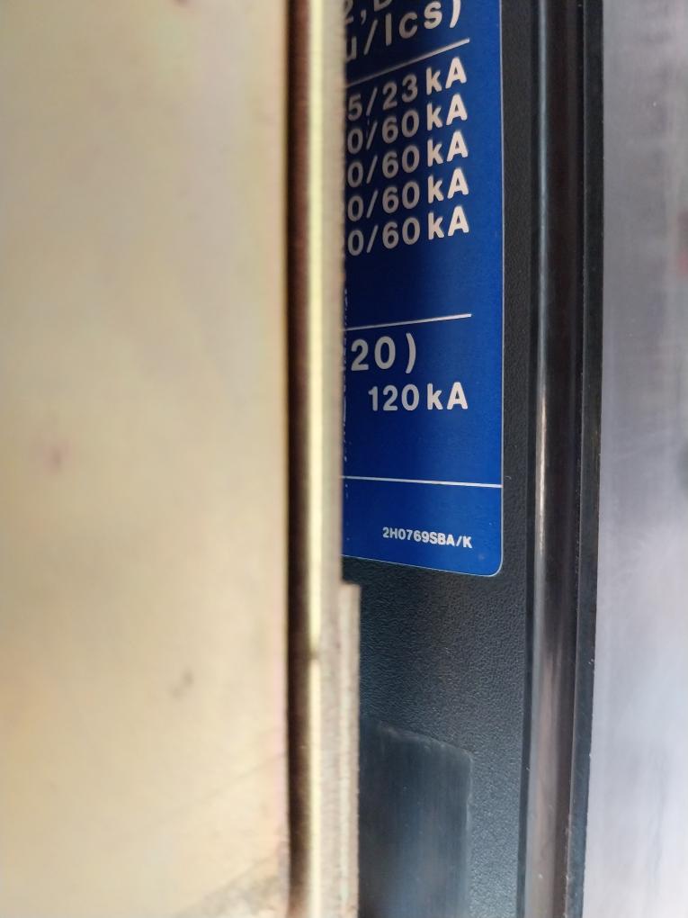 Terasaki Tl-800F Circuit Breaker W/ Tmc 9B Motor Operator 3 Pole 700Amp