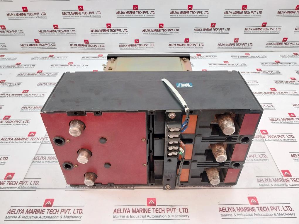 Terasaki Tl-800F Circuit Breaker W/ Tmc 9B Motor Operator 3 Pole 700Amp