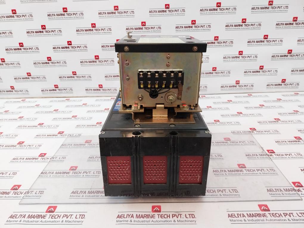 Terasaki Tl-800F Circuit Breaker W/ Tmc 9B Motor Operator 3 Pole 700Amp