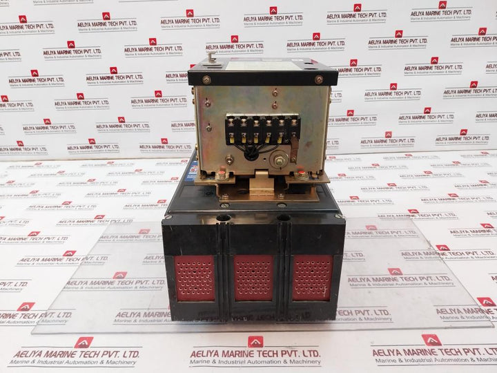 Terasaki Tl-800F Circuit Breaker W/ Tmc 9B Motor Operator 3 Pole 700Amp