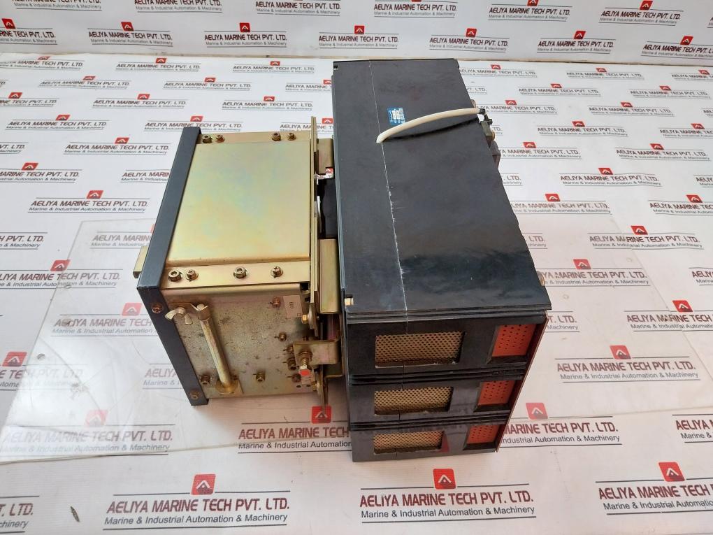 Terasaki Tl-800F 3 Pole Tembreak Circuit Breaker W/ Tmc9B Motor Operator Ac 690V