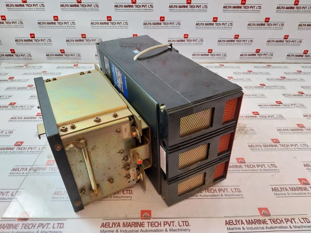Terasaki Tl-800F 3 Pole Tembreak Circuit Breaker W/ Tmc9B Motor Operator Ac 690V