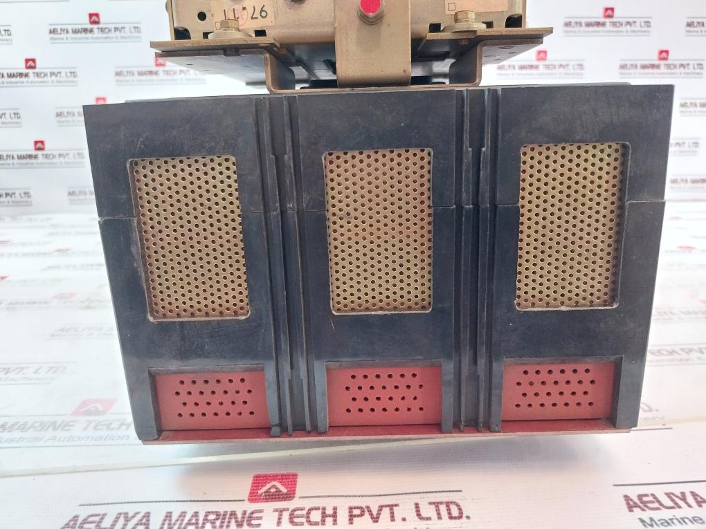 Terasaki Tl-800F Tembreak Circuit Breaker W/ Motor Operator Tmc9B 3 Pole 700A