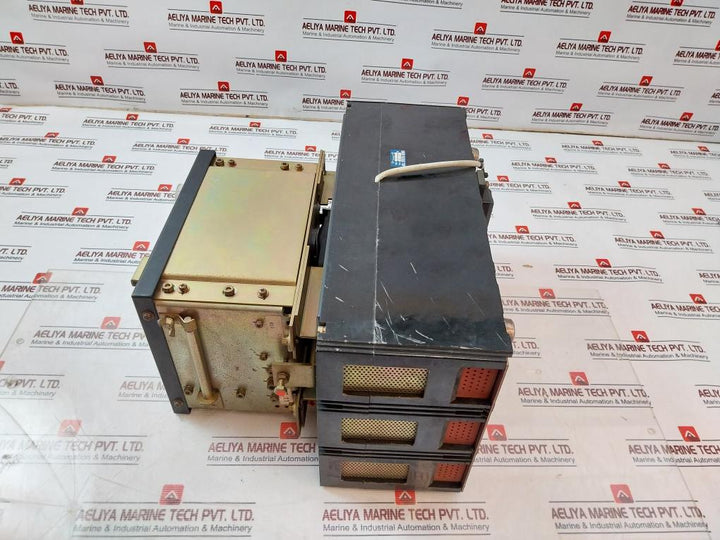 Terasaki Tl-800F Tembreak Circuit Breaker W/ Motor Operator Tmc9B 3 Pole 700A