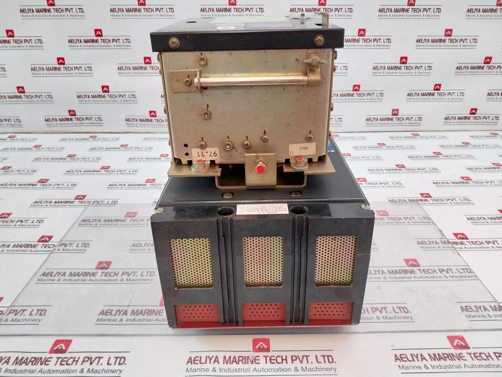 Terasaki Tl-800F Tembreak Circuit Breaker W/ Tmc9B Motor Operator 3P 700A