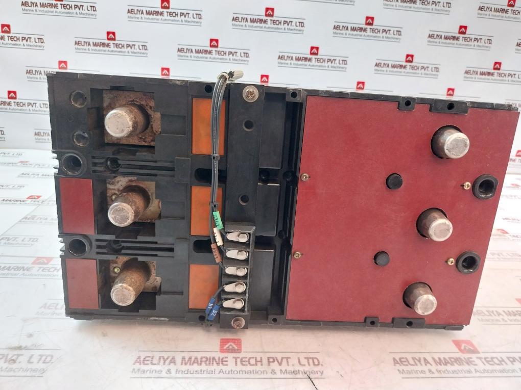 Terasaki Electric Tl-800F Tembreak Circuit Breaker W/ Tmc9B Motor Operator 700A