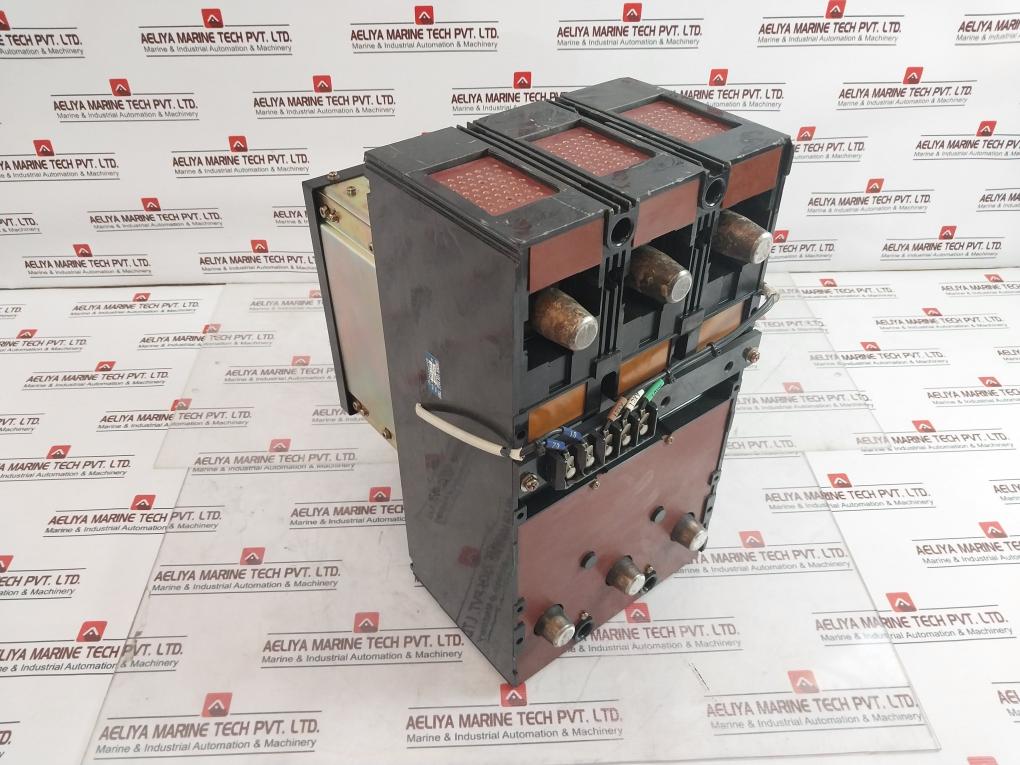 Terasaki Tl-800F Tembreak Circuit Breaker 3 Pole 700A 50/60Hz