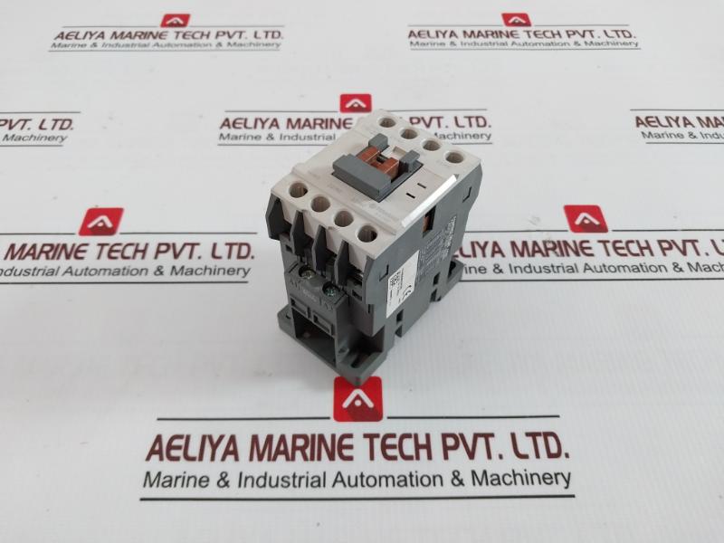 Terasaki Tr-22 4 Pole Control Relay Jisc4531 Vde0660 60/75°C Ac220V 50/60Hz