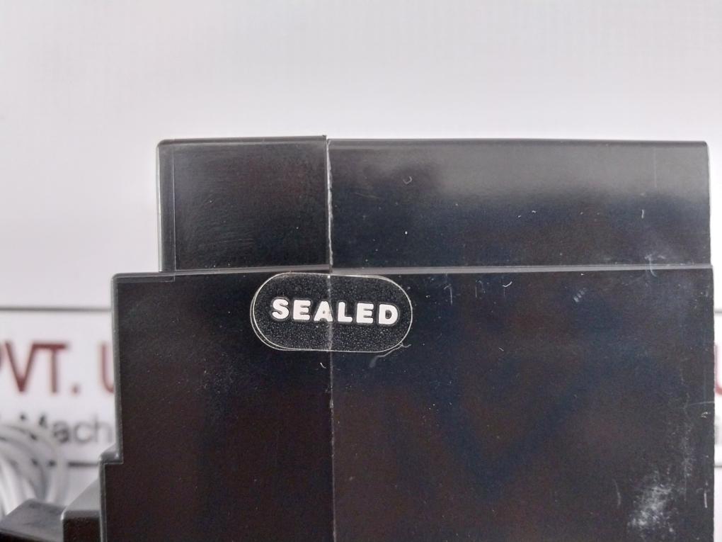 Terasaki Xe100Nn 2 Pole Tembreak Circuit Breaker 1T2-1-000-06P Ac600V Dc250V