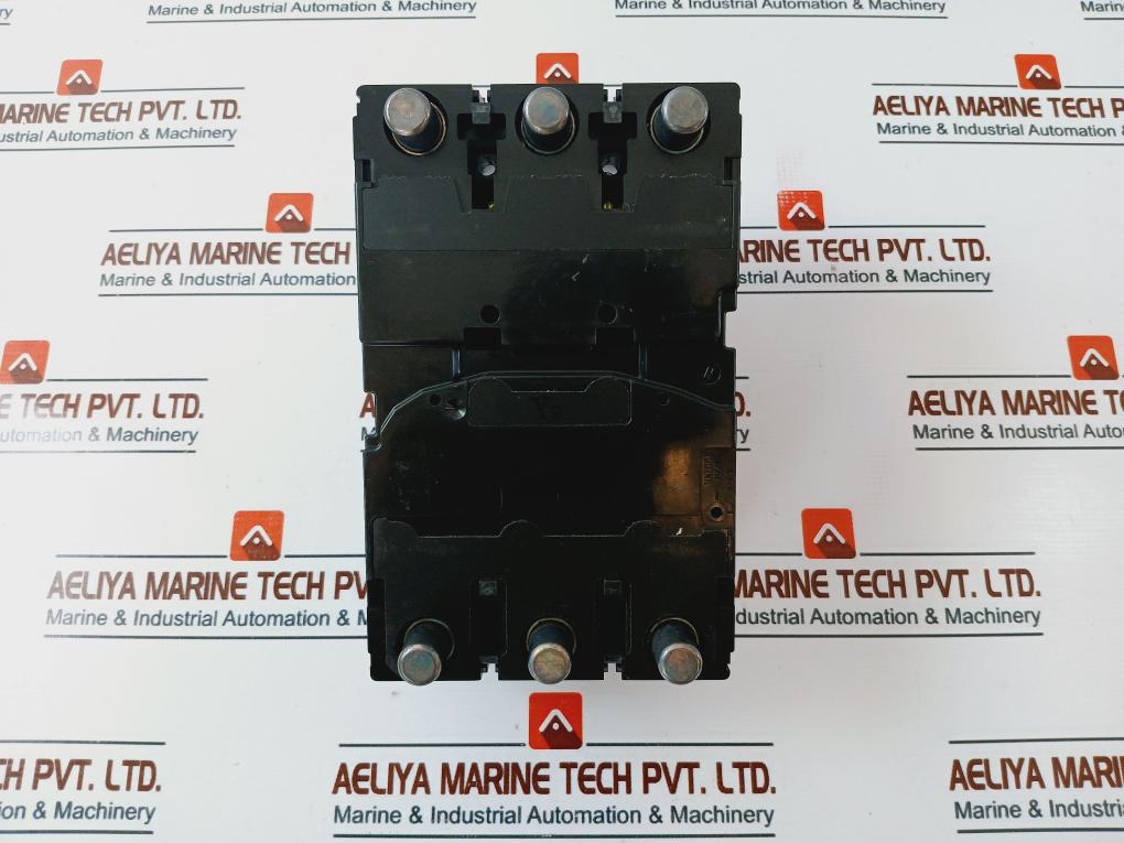 Terasaki Xe225Ns, 3 Pole Molded Case Circuit Breaker 175A 690Vac 50~60Hz