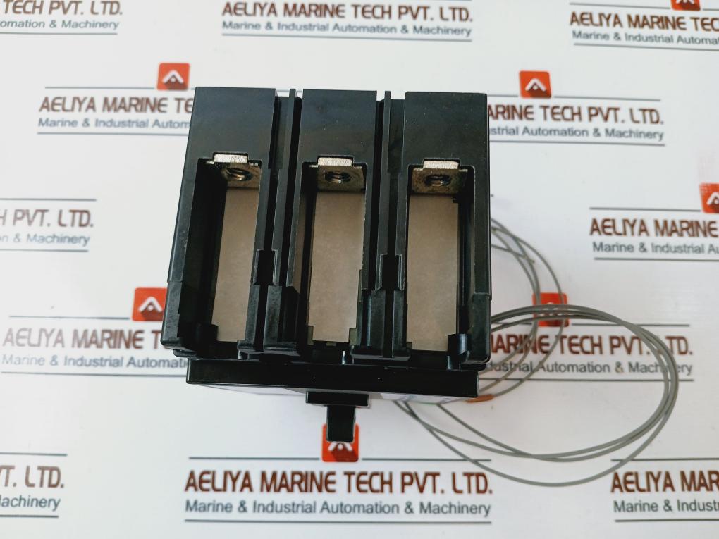 Terasaki Xh100Ns, 3 Pole Circuit Breaker 60A 690Vac 50~60Hz