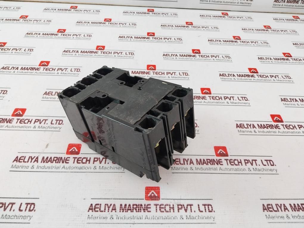 Terasaki XH125NJ Tembreak 3 Pole Circuit Breaker 60A 660VAC