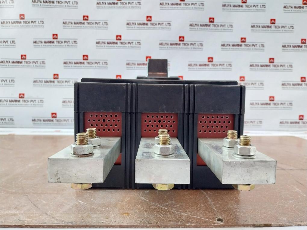 Terasaki Xs1600nn 3p Non Automatic Trin Unit Switch Breaker Dc250v 1600a 45ka
