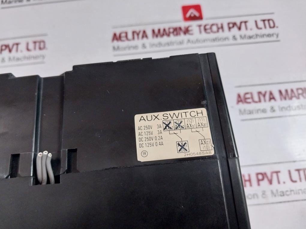 Terasaki Xs225Ns Tembreak Circuit Breaker 3 Pole Ac690V 50-60Hz 150A 200-480V