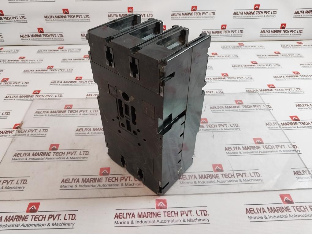 Terasaki XS400NJ 3 Pole Circuit Breaker 400A 660VAC