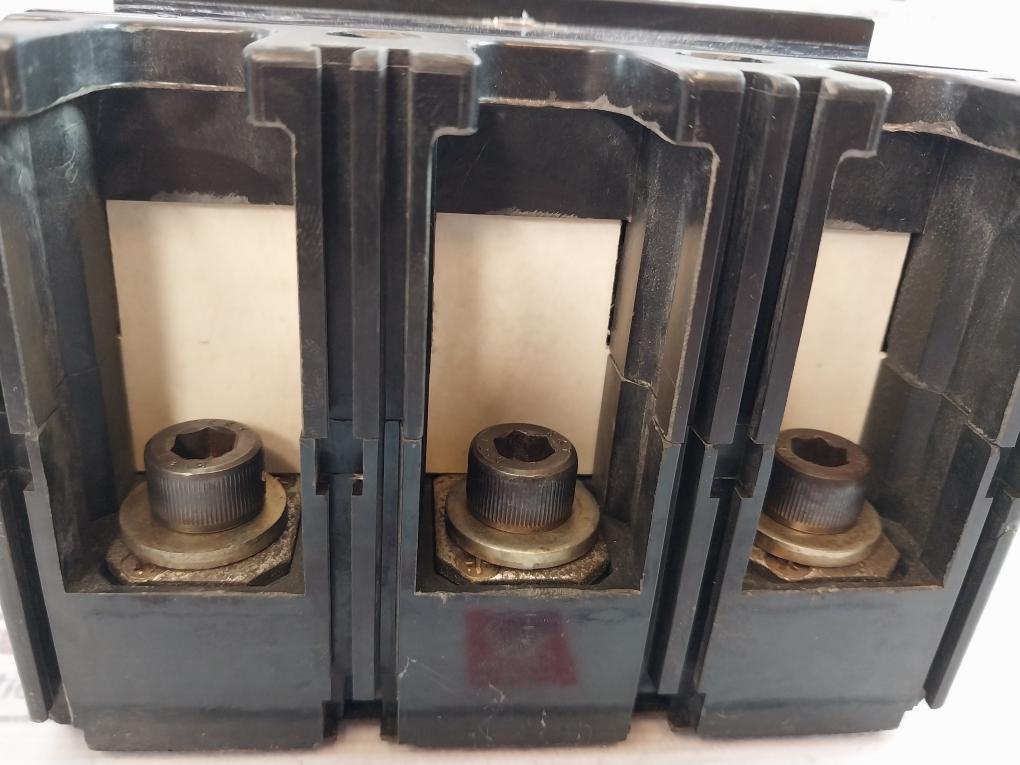 Terasaki Xs400Nj 3 Pole Circuit Breaker 400A 660Vac