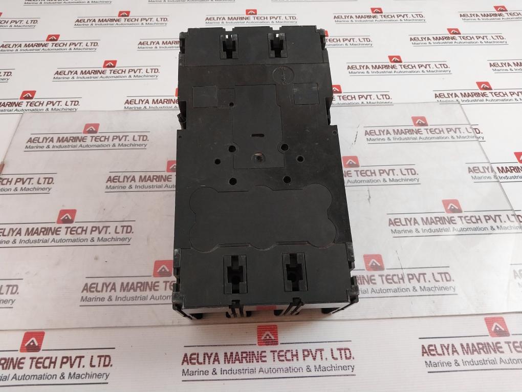 Terasaki Xs400Ns 3 Pole Circuit Breaker 300A 50/60Hz