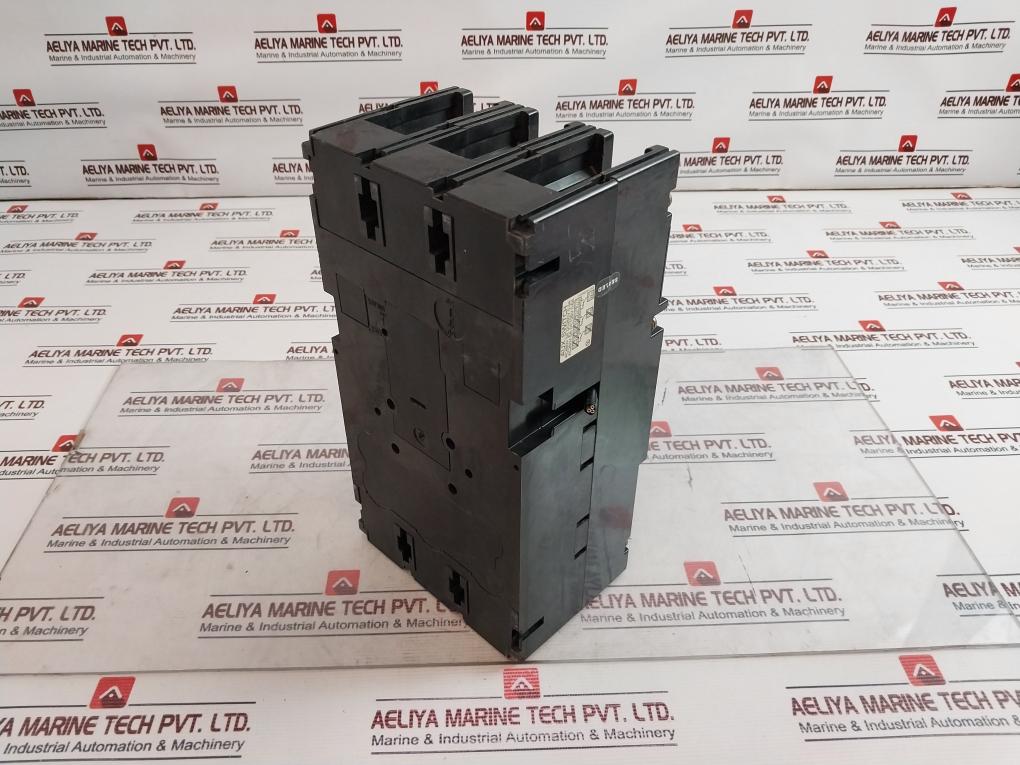 Terasaki Xs400Ns 3 Pole Circuit Breaker 300A 50/60Hz