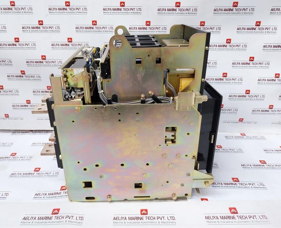 Terasaki At12 Tempower 3-pole Air Circuit Breaker 690 Vac 50/60 Hz 1250A
