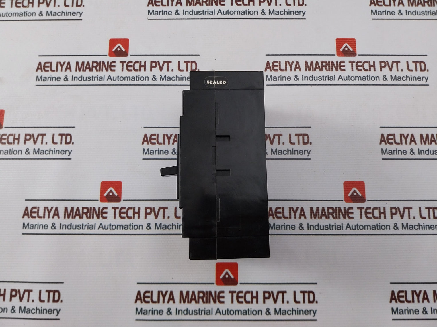 Terasaki Electric Xs50Cs 3 Pole Circuit Breaker 30A 250V