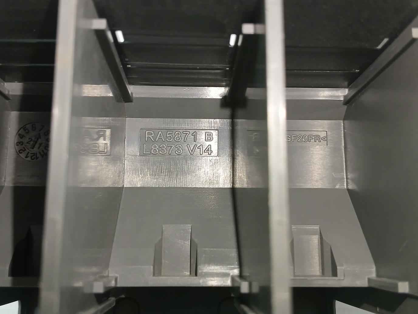 Abb Ra5871 B Terminal Cover With New Condition