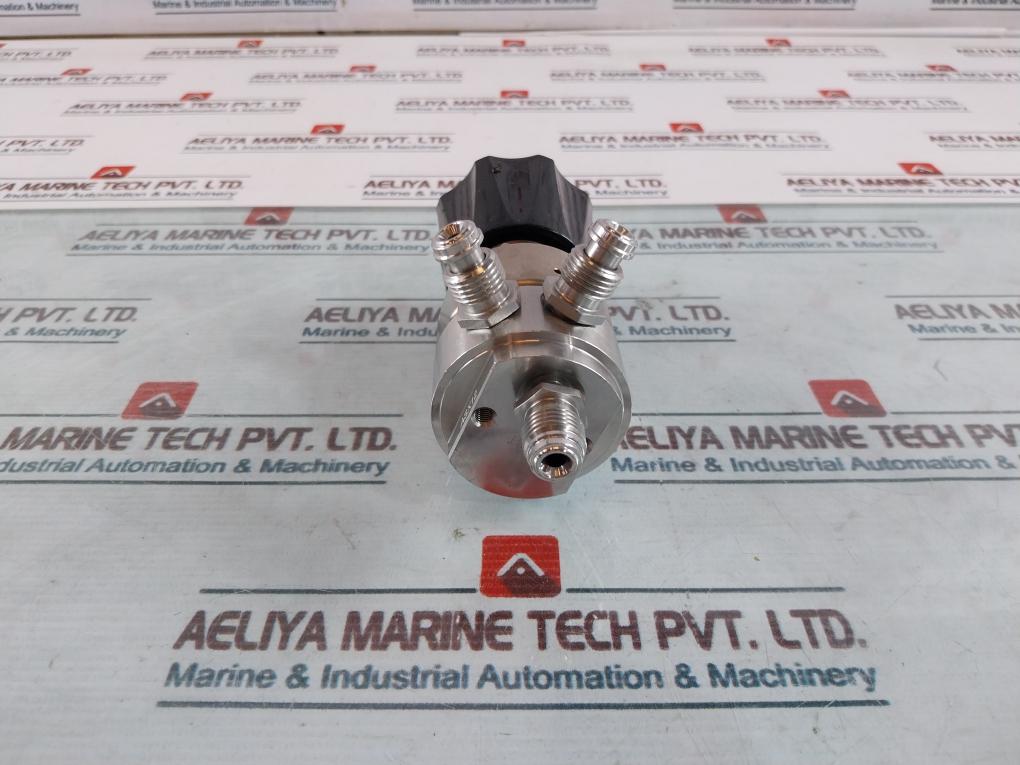 Tescom 44-2262-R92-875 Single Stage Pressure Regulator 27, 6 Bar