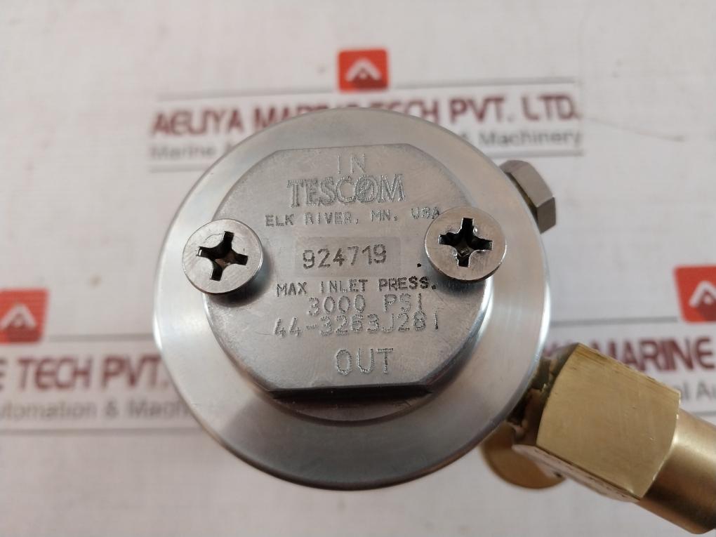 Tescom 44-3263J281 Air Gas Regulating Valve 3000Psi 0-1200/1360 Kpa 0-200 Psi