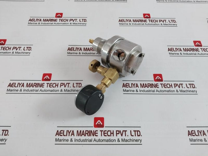 Tescom 44-3263J281 Gas Cabinet/Cylinder Regulator 3000Psi 0-1200/1360Kpa 102Mfb