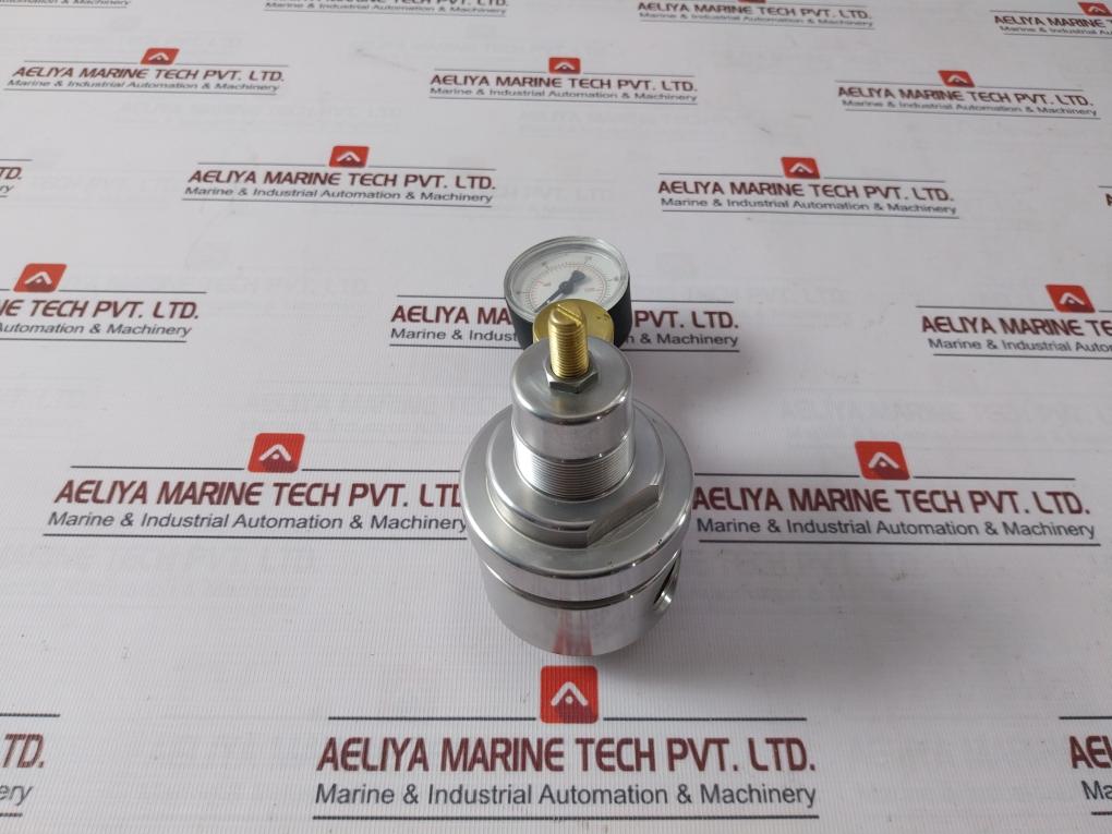 Tescom 44-3263J281 Gas Cabinet/Cylinder Regulator 3000 Psi Max Inlet