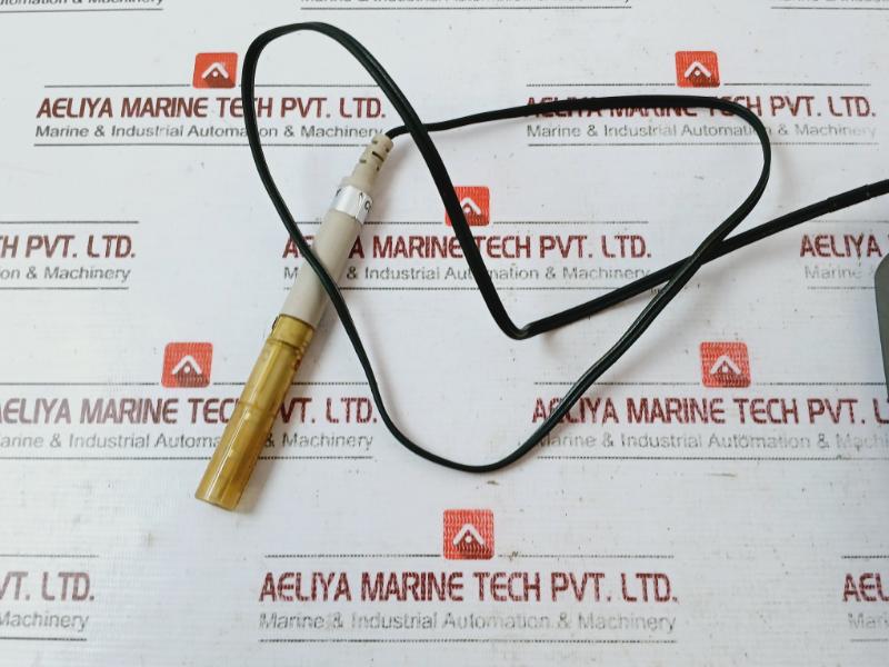 Thermo Scientific Cond Eutech 6+ W/ Conductivity Probe 1.5V