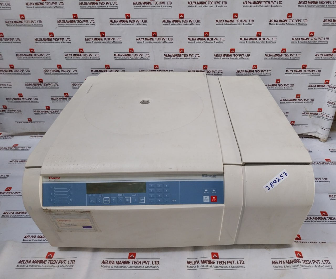 Thermo Scientific 75004515 Multifuge X3R Centrifuge 230Vac 50/60Hz 1950W