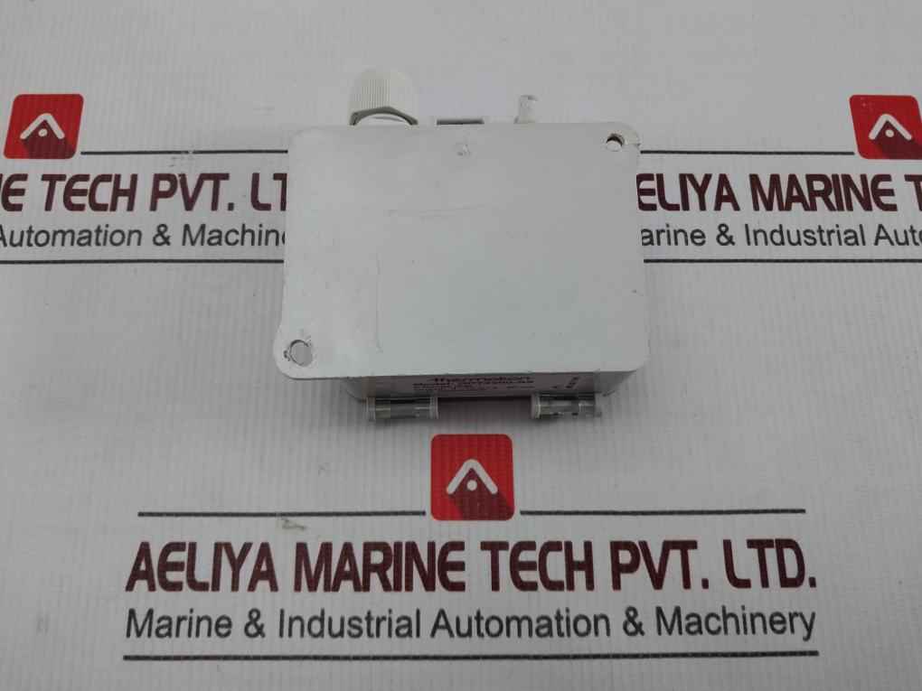 Thermokon Dpt2500-r8 Differential Pressure Transmitter 0-10v/4-20ma