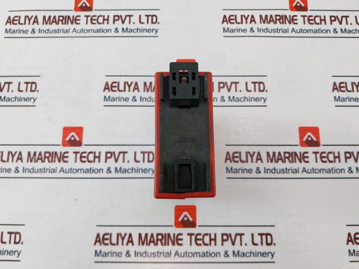 Thiim Umca E024 Da3C Voltage Relay 500V