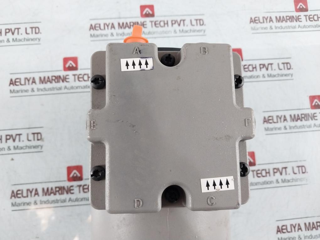 Thomas 617Cd32 Vacuum Pump Compressor, 220V, 50Hz 1.5 Meters