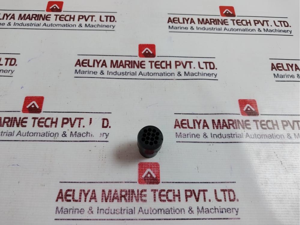 Thomas & Betts 484-256 Cable Socket Shell Connector