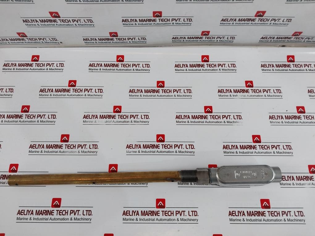 Thrustmaster P040390 Level Sensor 0.5-4.5V, 14 In Long, 3/4