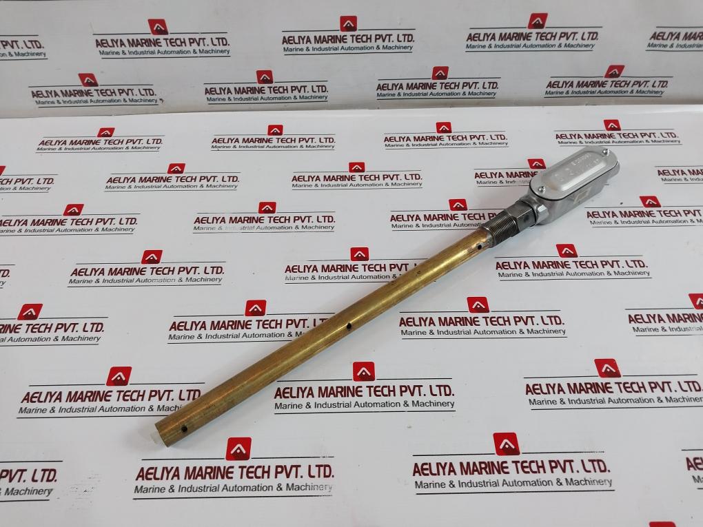 Thrustmaster P040390 Level Sensor 0.5-4.5V, 14 In Long, 3/4