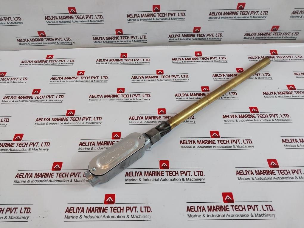 Thrustmaster P040390 Level Sensor 0.5-4.5V, 14 In Long, 3/4