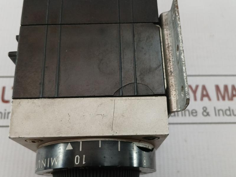 Time Delay Relay 7012 L9F Llhoriz Agastat 60Hz