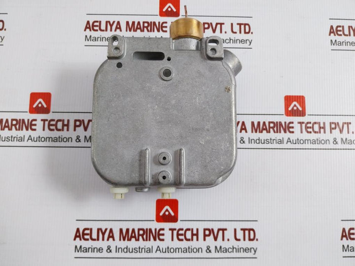 Tlc 7B 17 F001 Temperature Switch 0 To 40°C Sauter