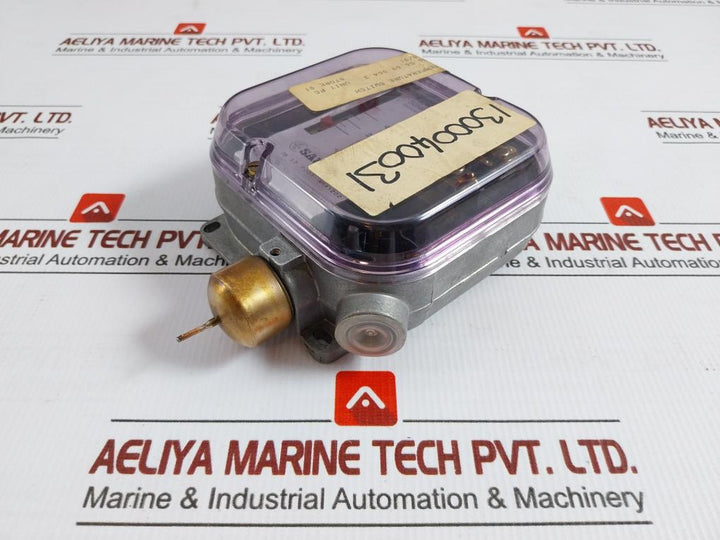 Tlc 7B 17 F001 Temperature Switch 0 To 40°C Sauter